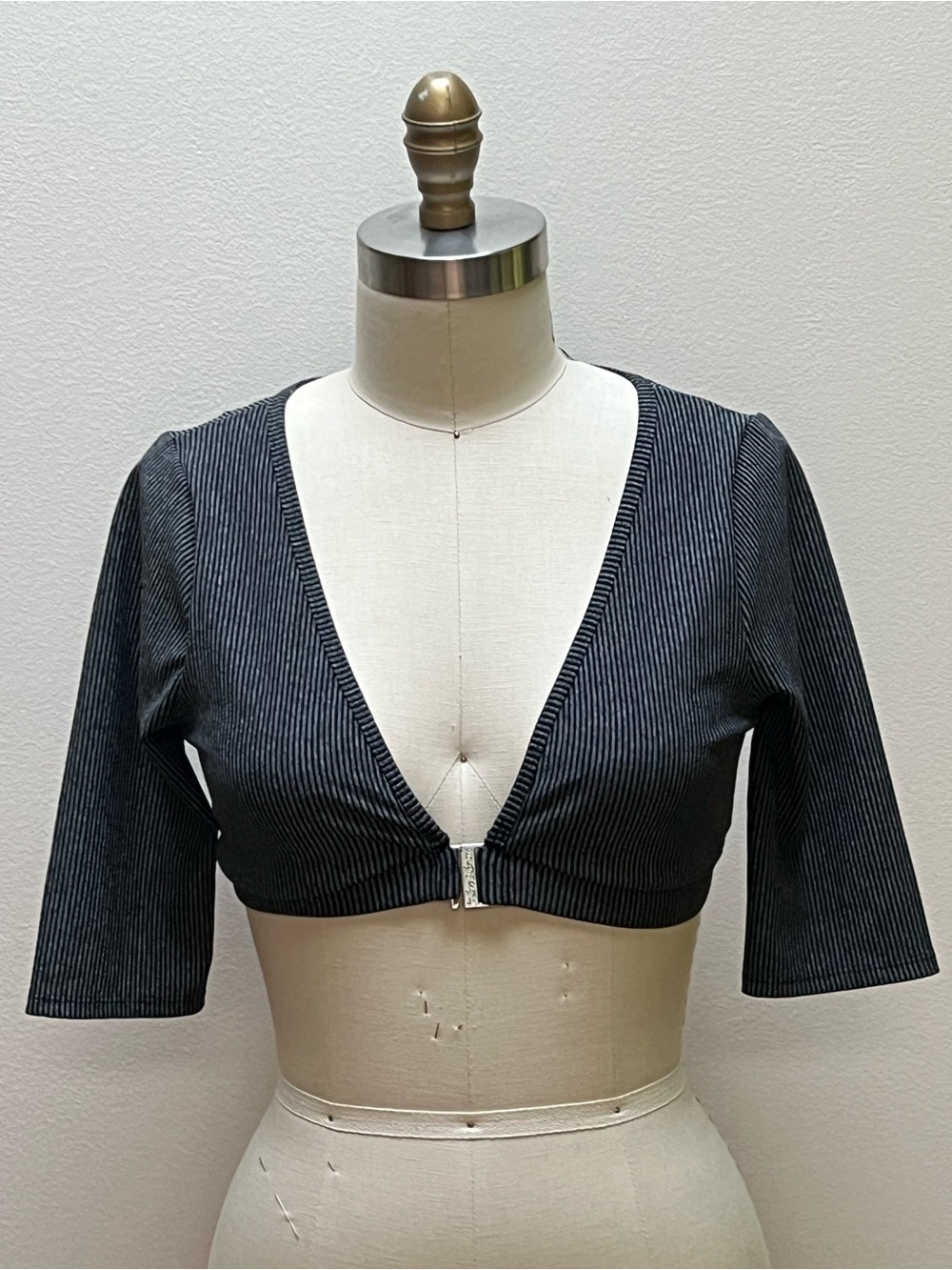 NWT: For Love & Lemons Deep V black/gray Crop Top with Front Closure - Size M